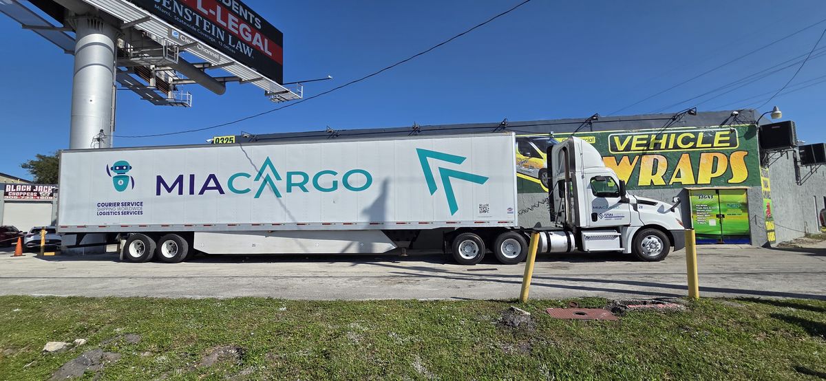 MIA Cargo 53′ Trailer — Fleet Graphics by Brazilian Signs